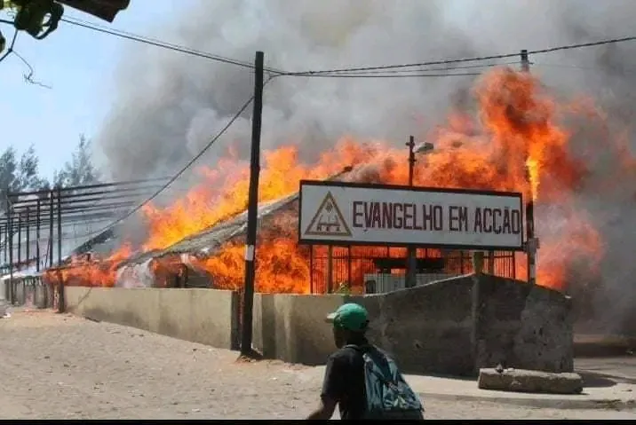 O FOGO NÃO PAROU MEA