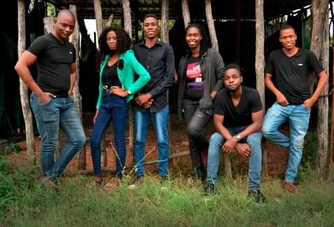 BIOGRAFIA DA BANDA AFROJESUS( AFRO J)