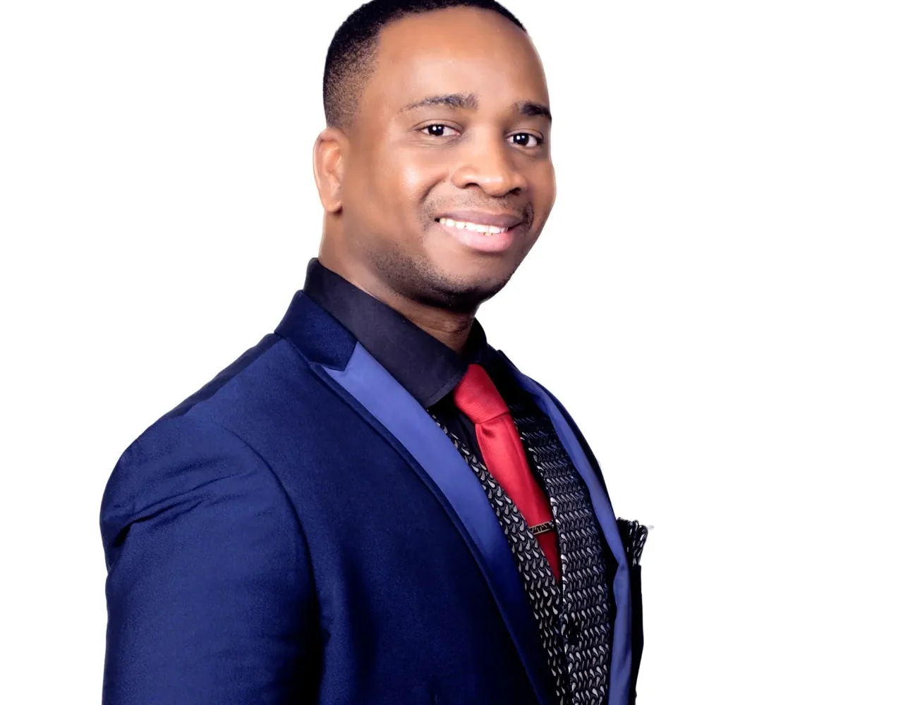 PROF. MATEUS MUTOLA