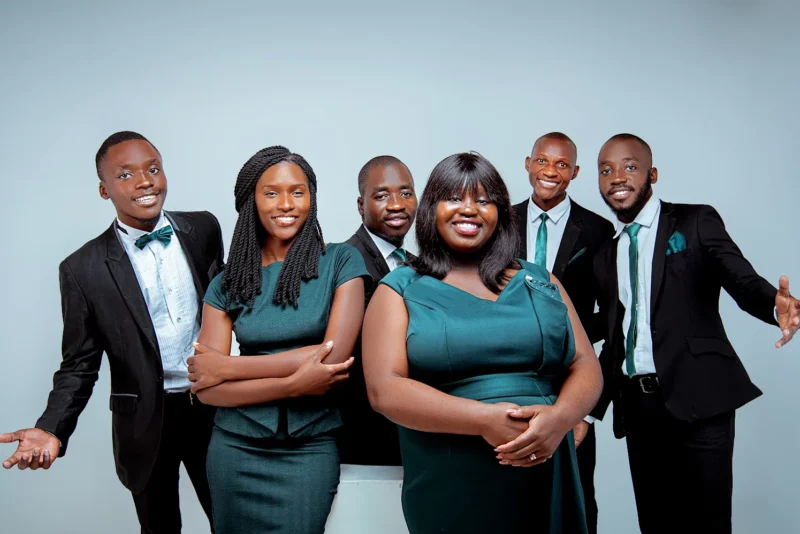 BIOGRAFIA DO ABDERVAL VOCAL GROUP