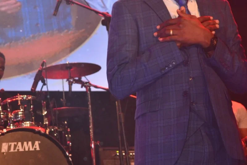CONHEÇA NÉLIO NHANTUMBO
